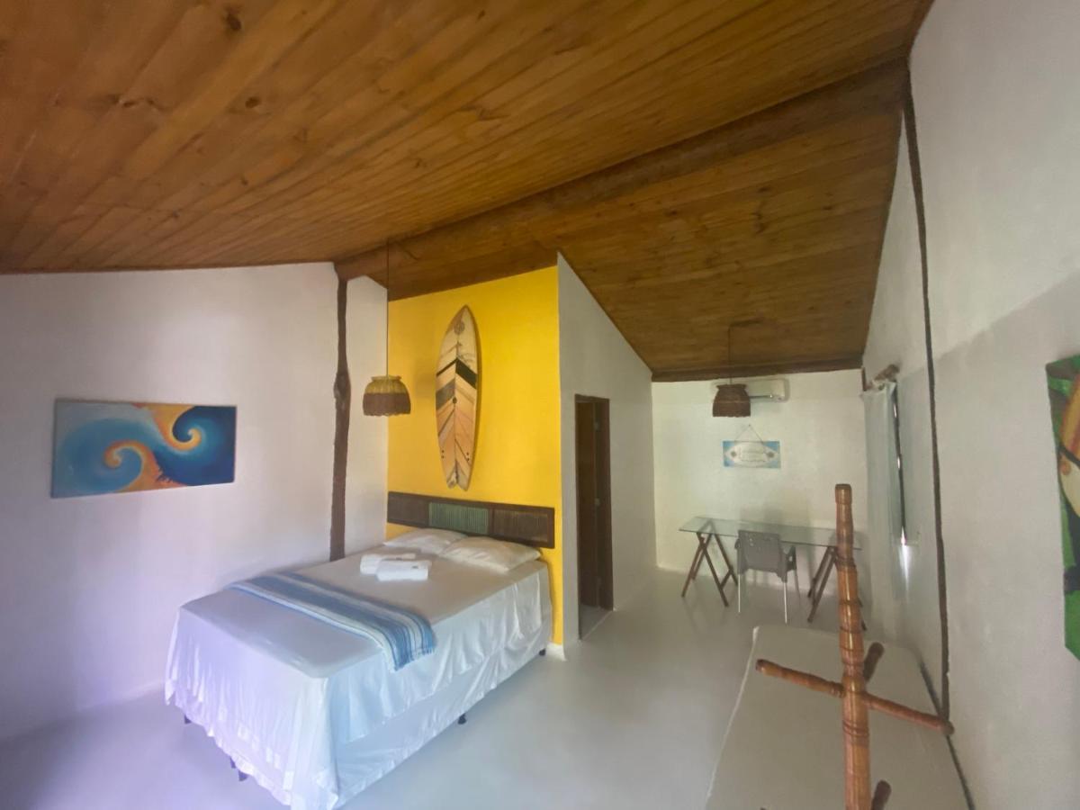 Bahia Surf Camp Hotel Abrantes Exterior photo